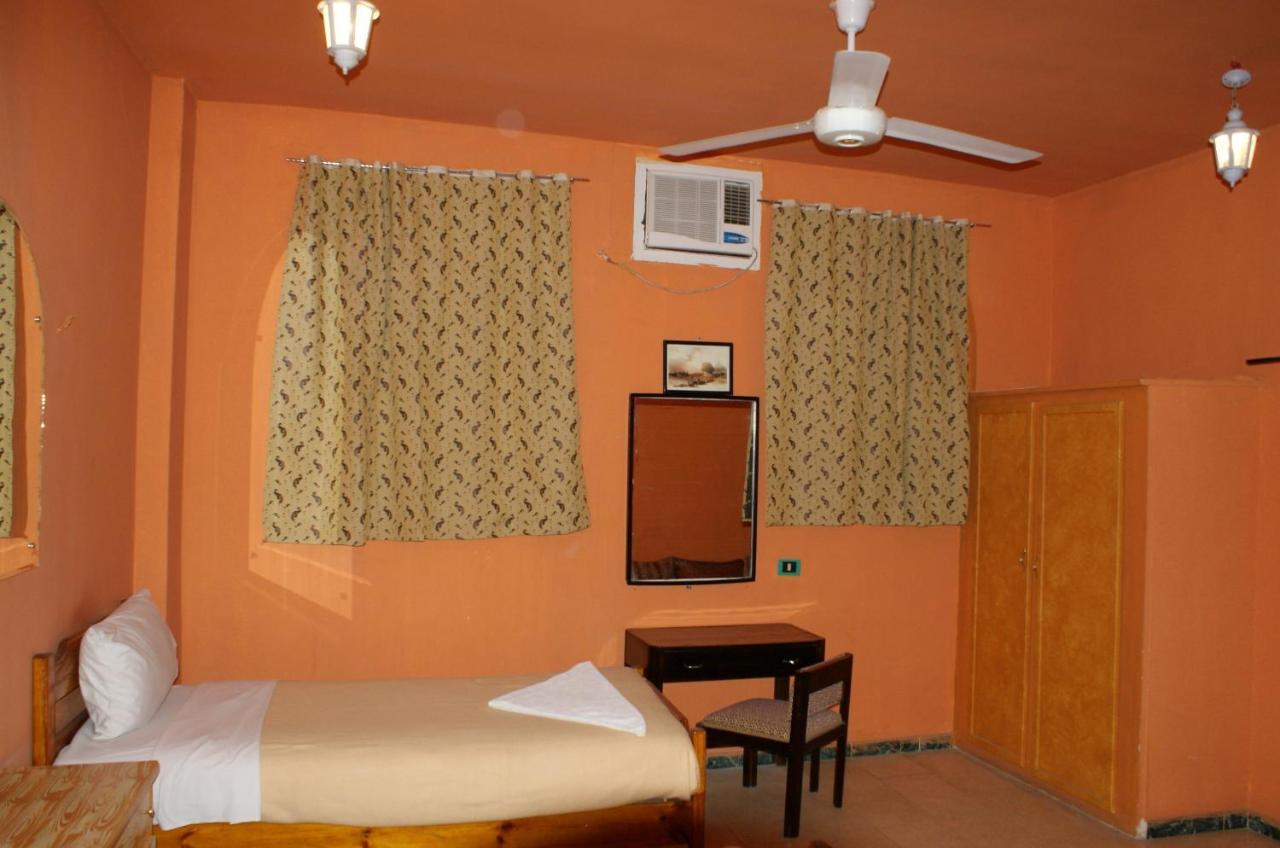 Ramsess Hostel Луксор Номер фото